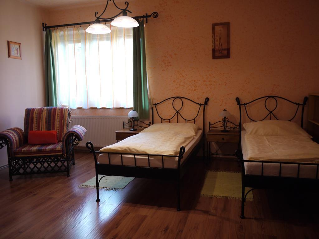 Apartmany Pemi Potštejn エクステリア 写真