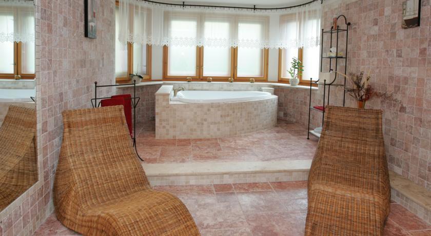 Apartmany Pemi Potštejn エクステリア 写真