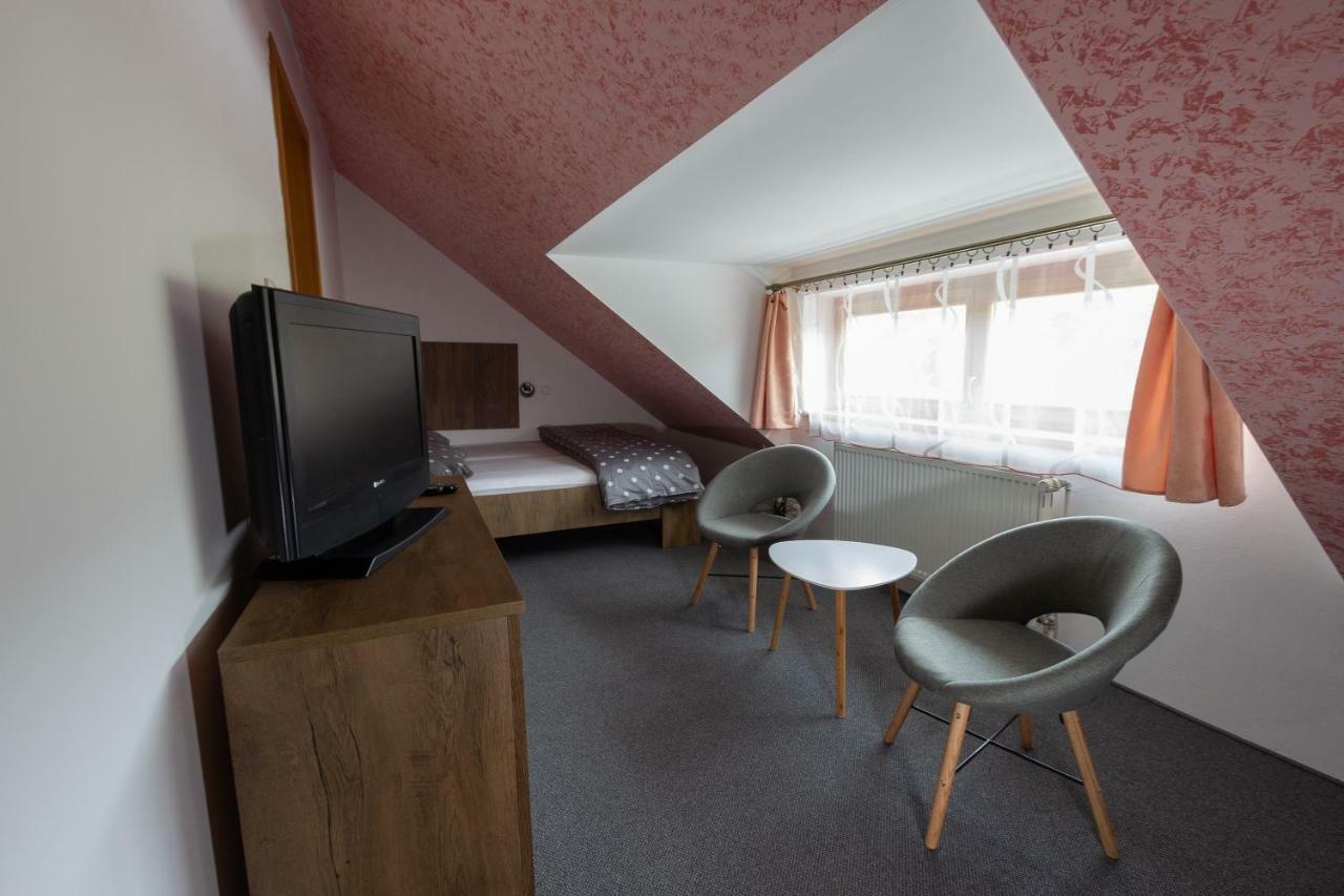 Apartmany Pemi Potštejn エクステリア 写真